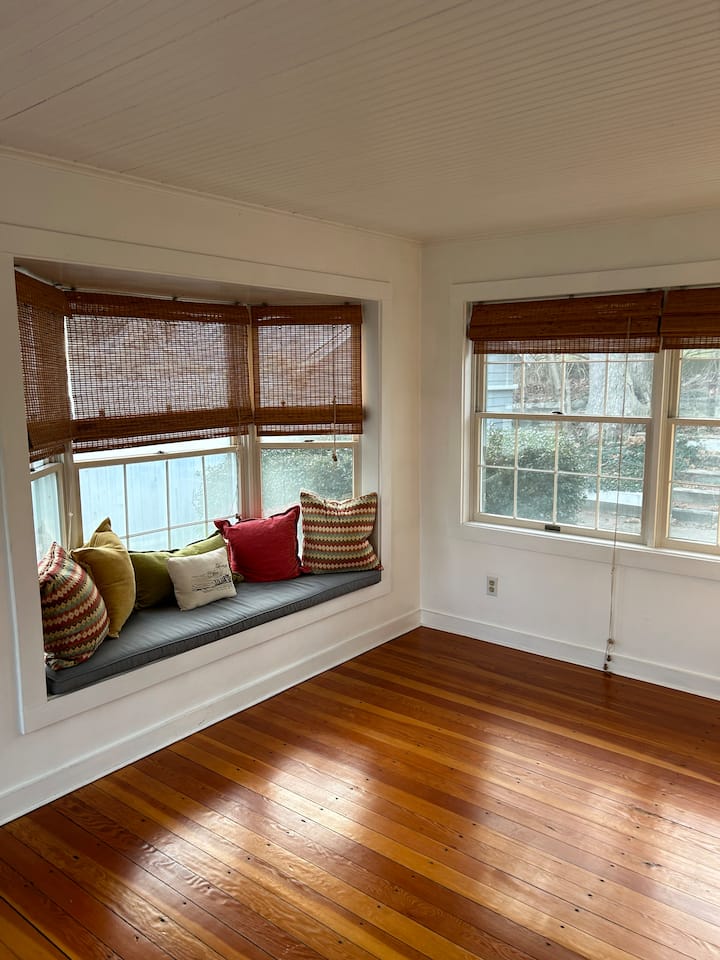 Crows Nest - Essex, CT