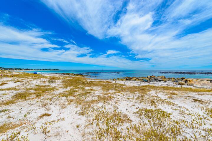 The Beach Cottage_Kommetjie Beach House gallery image 5