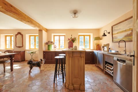 Farmhouse 1604 | Farmers Home