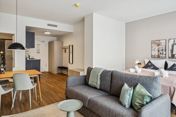 Zwickau Magaz.| Comfort Suite + Sofa Bed & Balcony - Zwickau