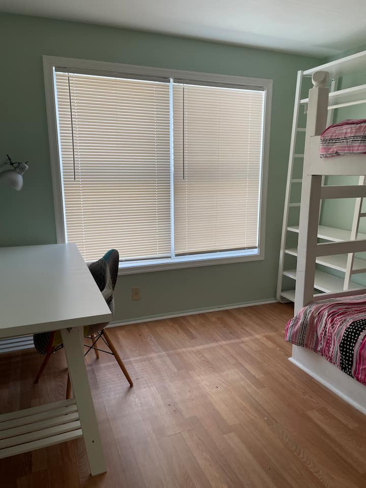 Downtown Bayside #6 - Sleeps 6 - Ocean City