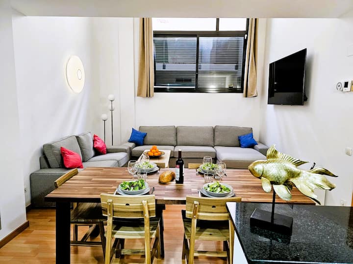 3 Bedroom + Working Space+ 3bathroom + 1 Babyroom - Badalona