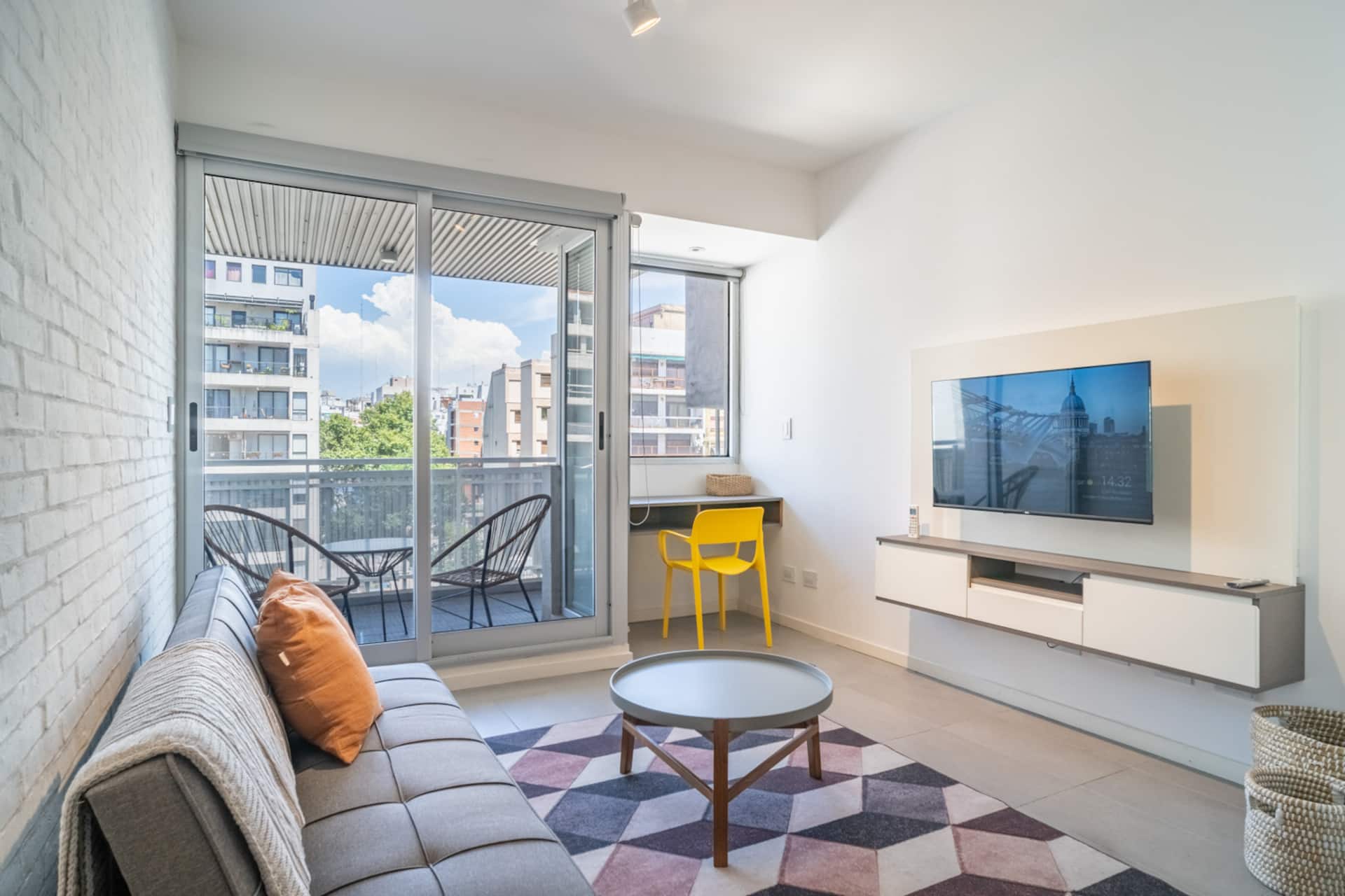 Charming New Palermo Studio with Views