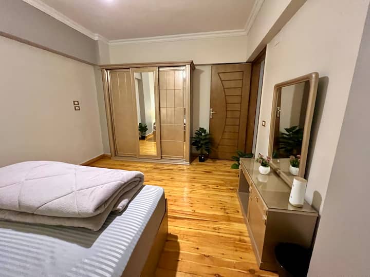 საძინებელი 1