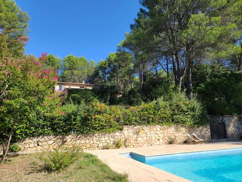 Maison Familiale - pinède et vue panoramique