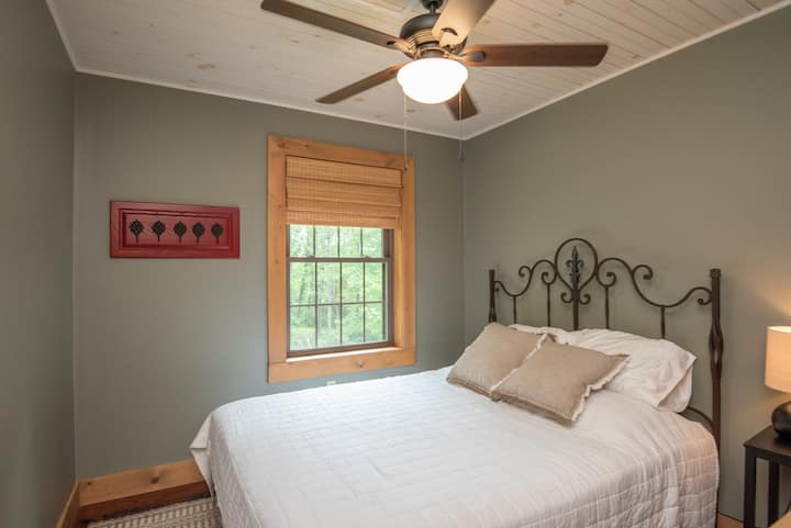 Bedroom 3. One queen bed