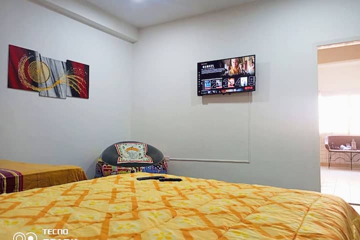 ทีวี 43 นิ้วพร้อมเน็ตฟลิกซ์