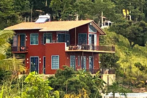 Casa de terrazas espectaculares