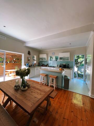 Light & Leafy London Road Sanctuary gallery image 4