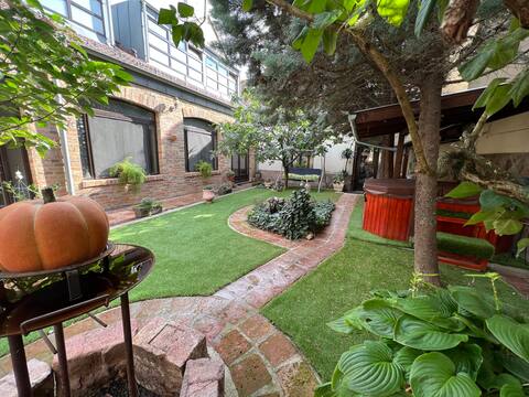 Versatile home , in the center of Pécs