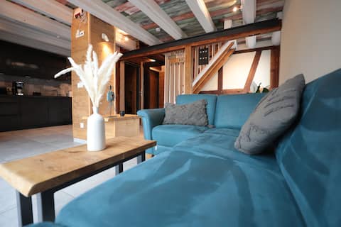 Top Airbnb: Top floor apartment Rheinblick in Koblenz