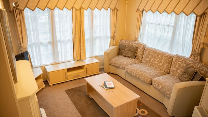 The Elms Caravan At Kingsmead - Taunton