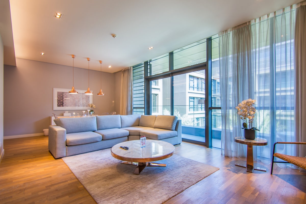 Top performing Airbnb: Cityscape Living in City Walk, 2BR Apartment in Al Wasl