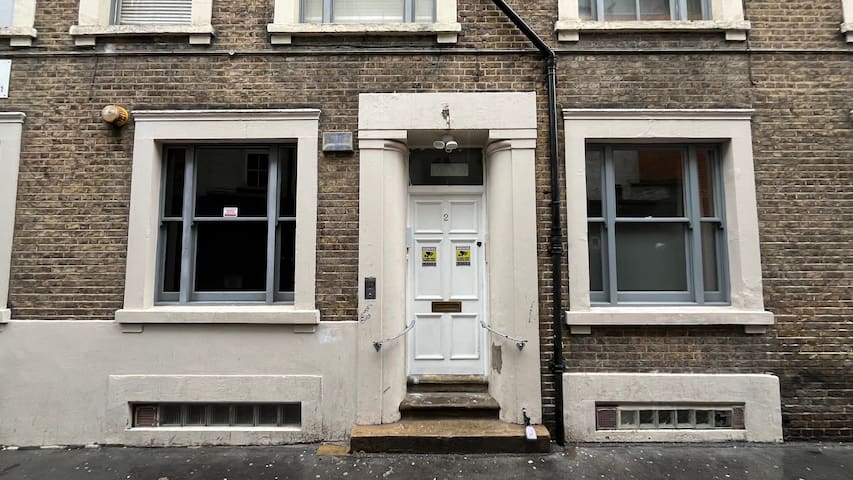 -Air Con- 1 min Oxford Street! 3BD & 2Bath flat! gallery image 3