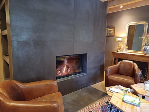 Popular Airbnb listing: Cosy chalet in Thônes near the Aravis resorts in Thônes
