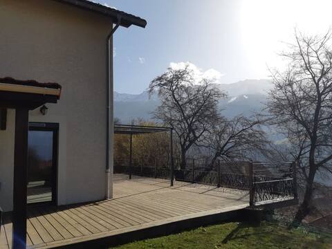 Isa & Ludo's House