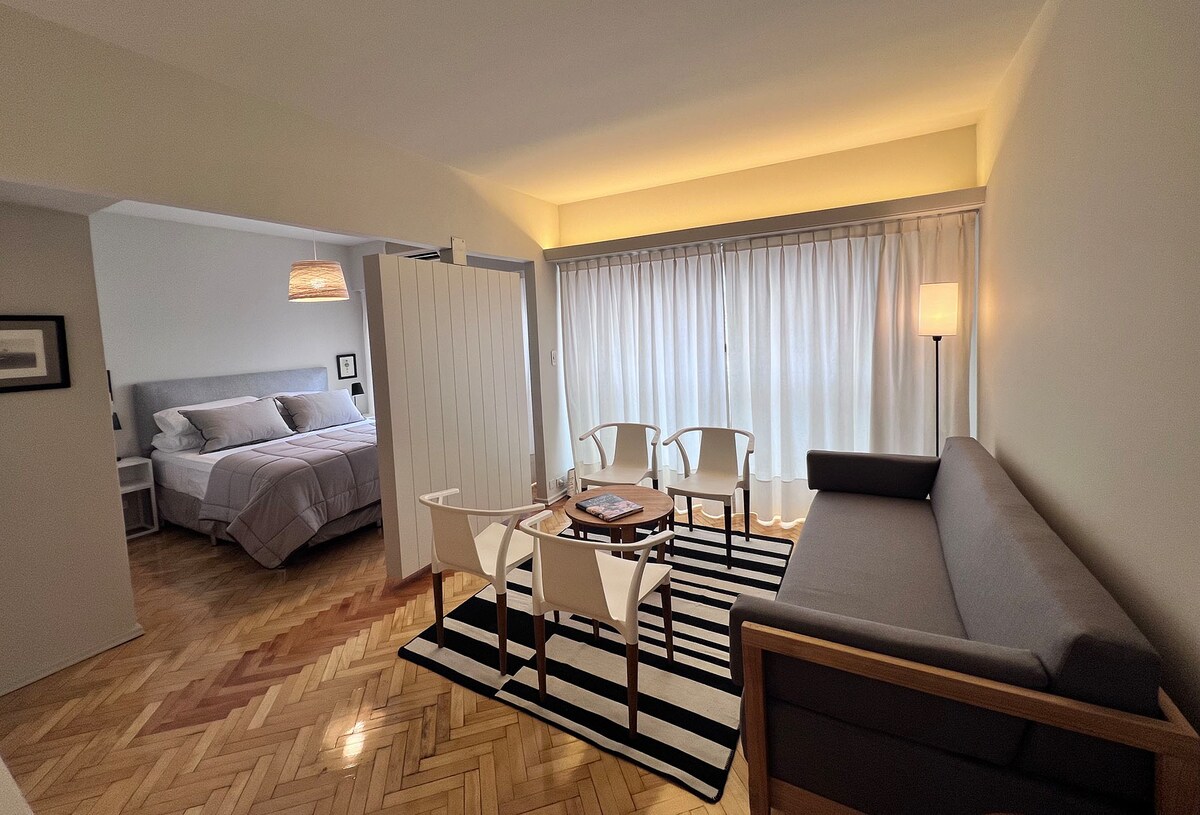Apartamento de 1 dormitório em Recoleta no 17º andar