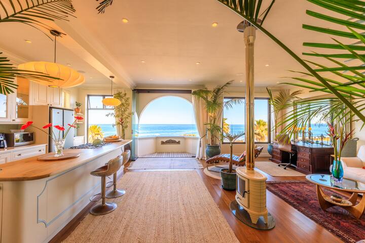 Sea Point – Stunning Sea views, beaches Bantry Bay gallery image 4