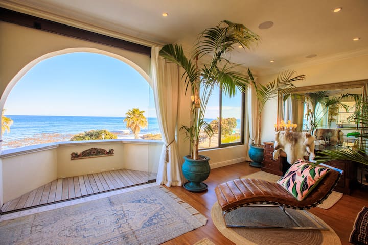 Sea Point – Stunning Sea views, beaches Bantry Bay