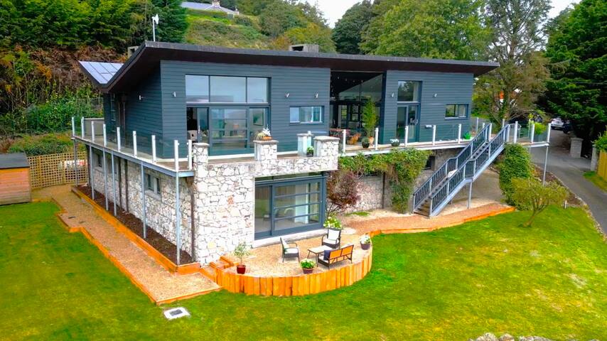 The Dublin Mountain Retreat.