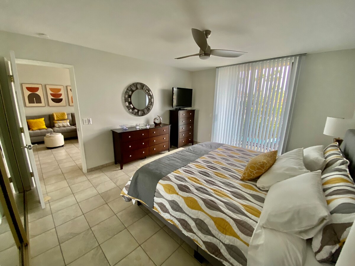 Главен апартман со сопствена бања