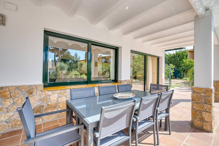 Villa con piscina privada a 600mts. de la Playa gallery image 5