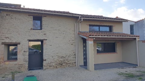House composed of 2 accommodations