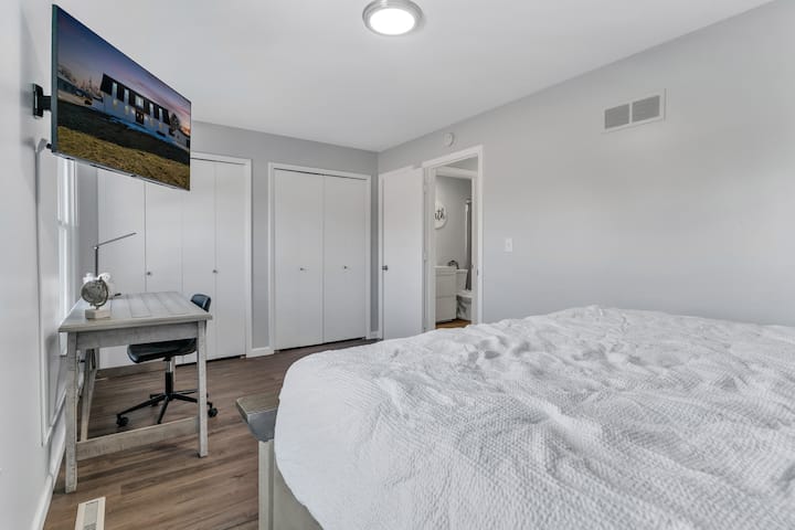 His & Hers spacious closets in the master bedroom.