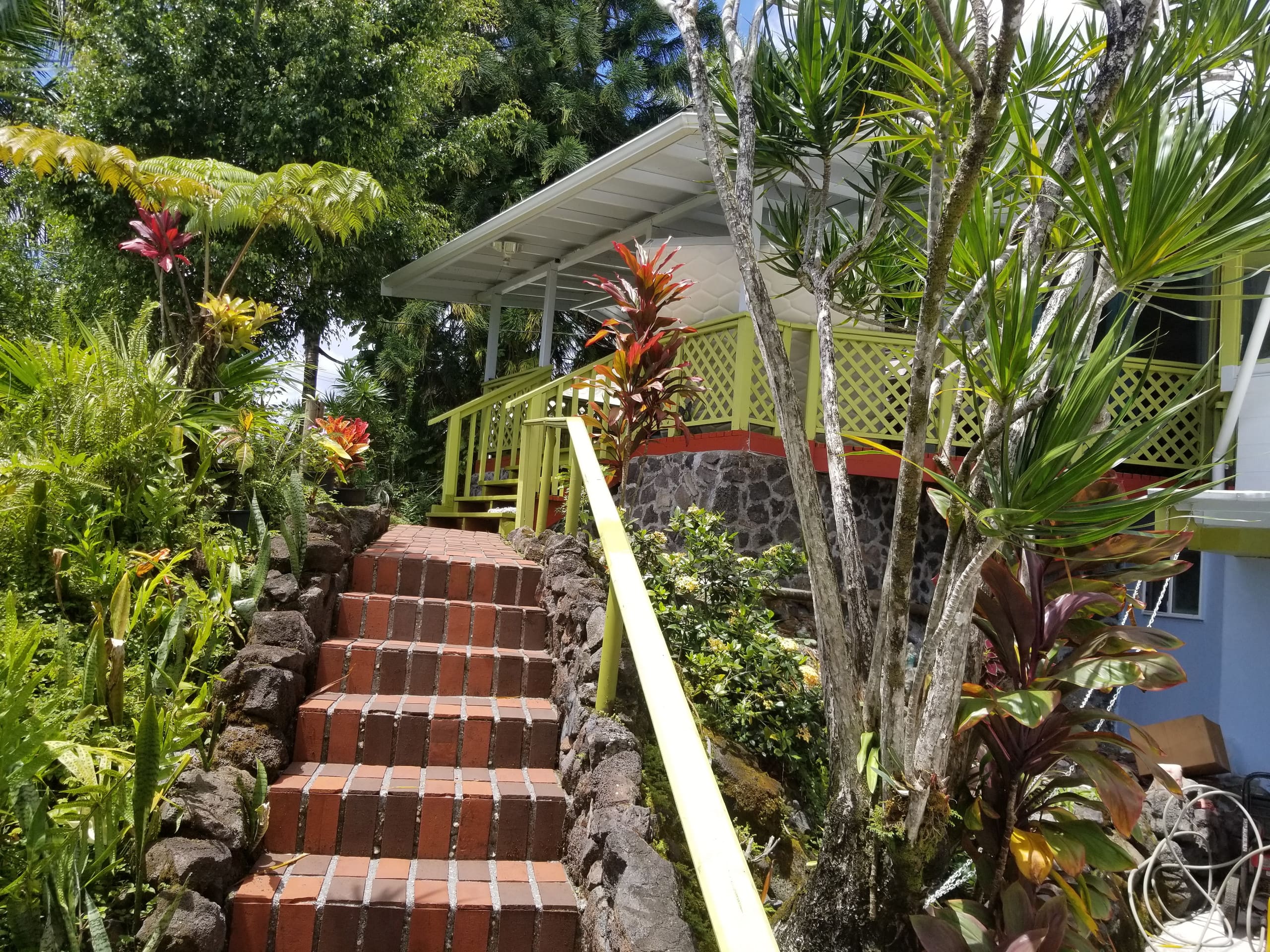 Home in Keaau · ★4.86 · 4 bedrooms · 6 beds · 3 shared baths - Image 2