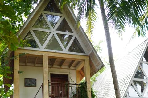 Home in the heart of Arugambay