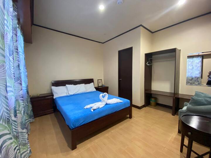Gumamela-queen Bed-arapal Farms - San Remigio