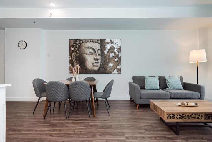 High-end 3br | Near Metro & Bell Centre - Montréal, QC