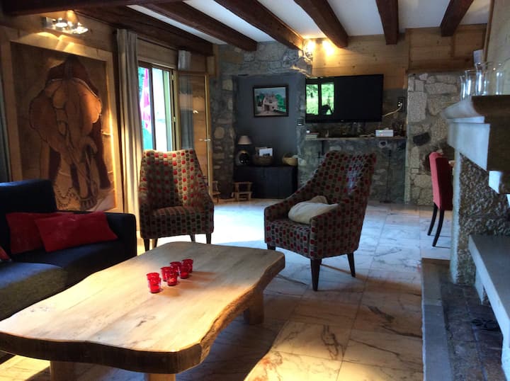 Chalet Grand Confort 4 Chambres - 10 Personnes - Ugine