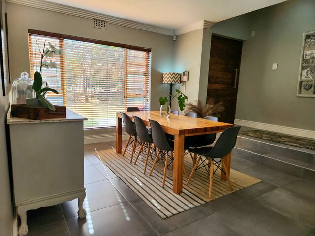 Spacious & inviting family home gallery image 5