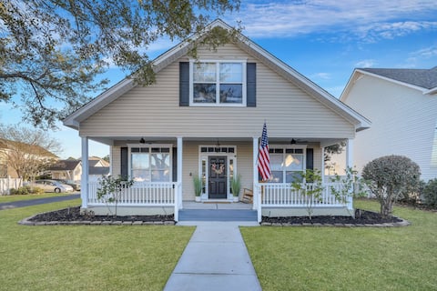 Newly Renovated Old Town Charmer + HH Beach Access
