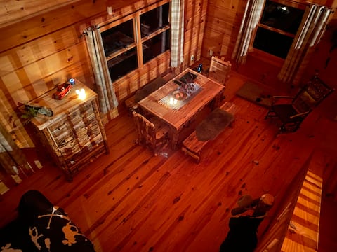 Successful Airbnb property: Secluded forest cabin with swim spa and sauna in East Tennessee Foothills
