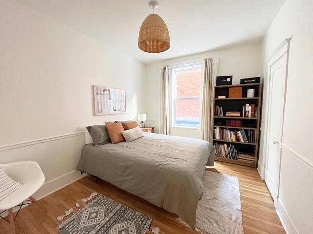 Plain pied dans Villeray avec stationnement privé gallery image 5