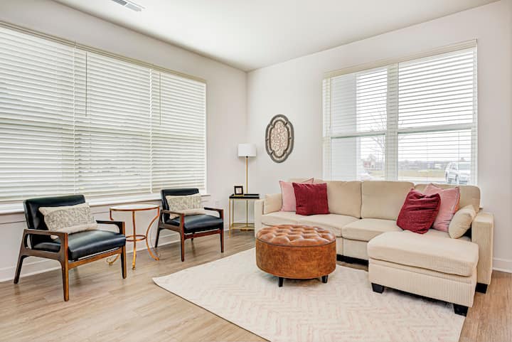 2bed/2bth - King Bed - Queen Bed - Cambridge Cove, McCordsville