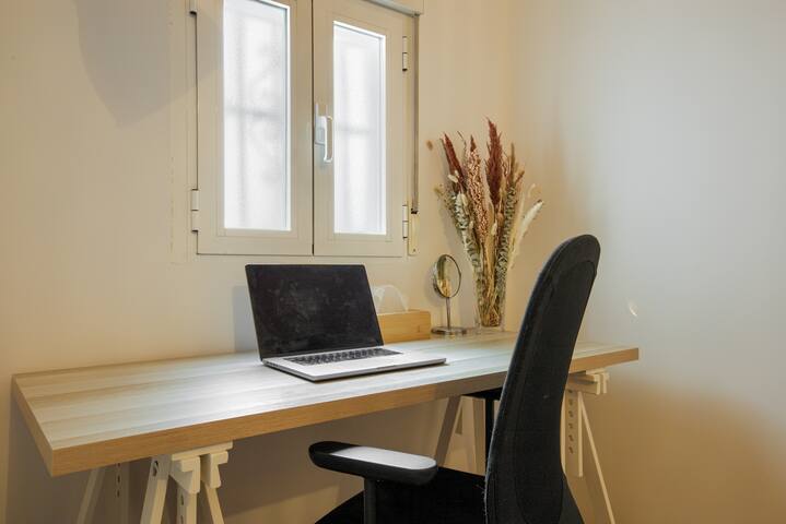 120m² 3 Bedroom, 4 Balcony gem, 10Gigabit wifi gallery image 4