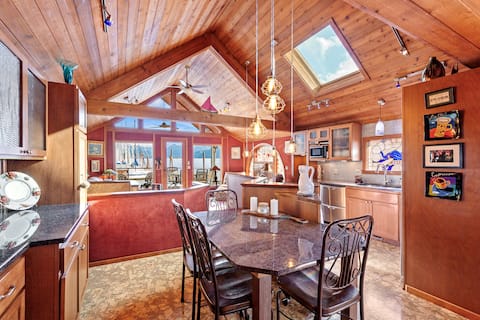 Waterfront Scenic Bay Chalet