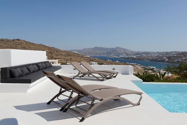 Villa in Ornos • Private Pool • BBQ • SeaView gallery image 3