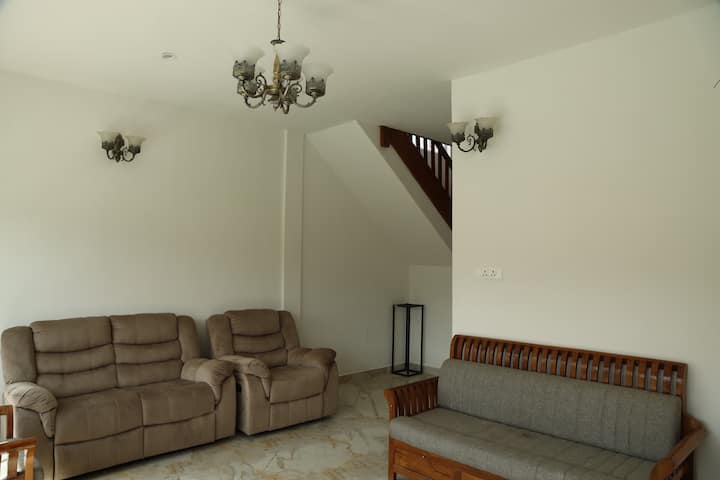 Pear Tree Luxe Entire 3bhk Villa (Only For Family) - Kotagiri
