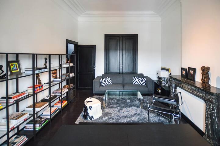 European District>Up to 8 guest gallery image 5