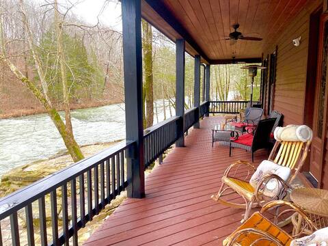 WOLF RIVER HAVEN  waterfront home