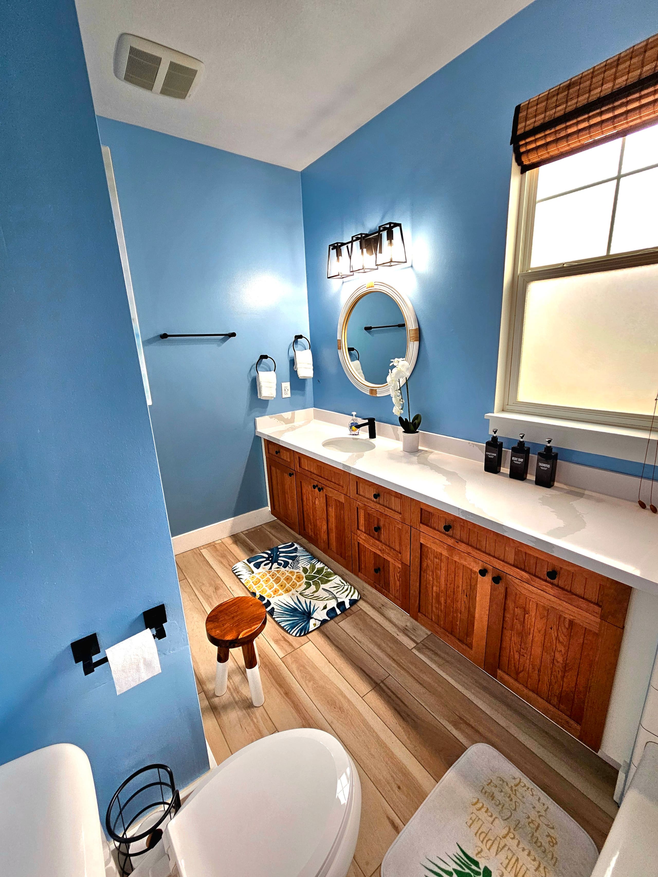 Home in Princeville · ★4.99 · 2 bedrooms · 3 beds · 2 shared baths - Image 58