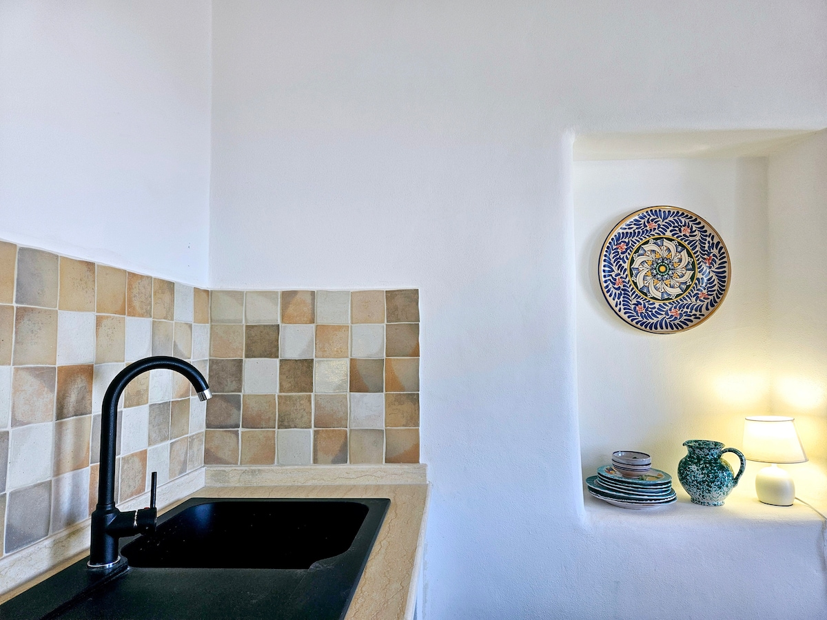 Top Airbnb: La Giara- A charming seaview retreat + big terrace a Lipari