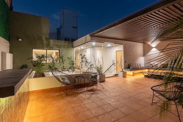 Mexican Desgn Villa Pvt. Roofgardn (A/C ALL Bdrms) gallery image 3