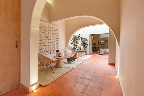 Mexican Designer Villa, Pvt. Roofgarden