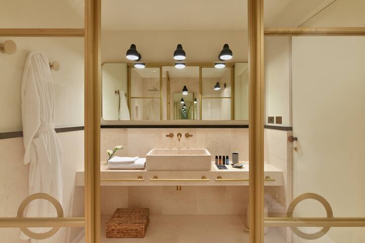 MorosiniBrandolinVenice gallery image 5