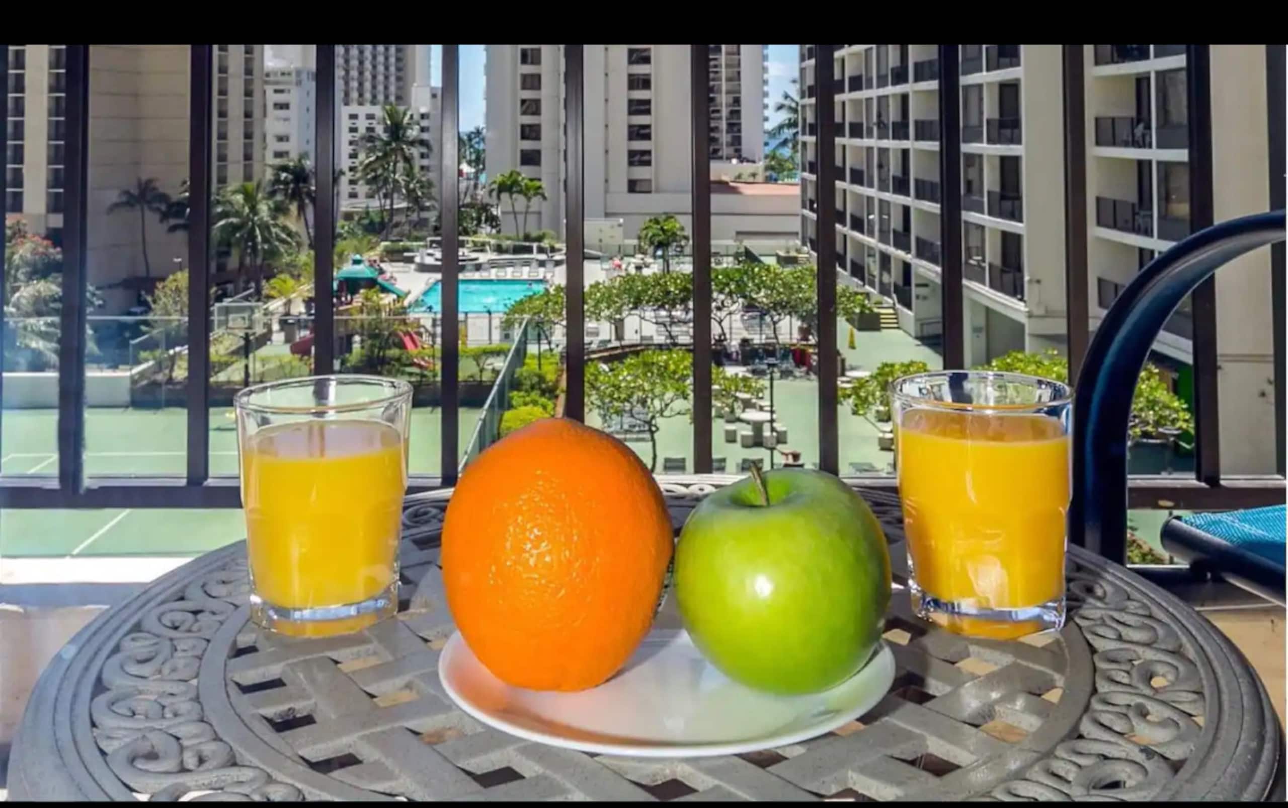 Condo in Honolulu · ★4.78 · 1 bedroom · 3 beds · 1 private bath - Image 18